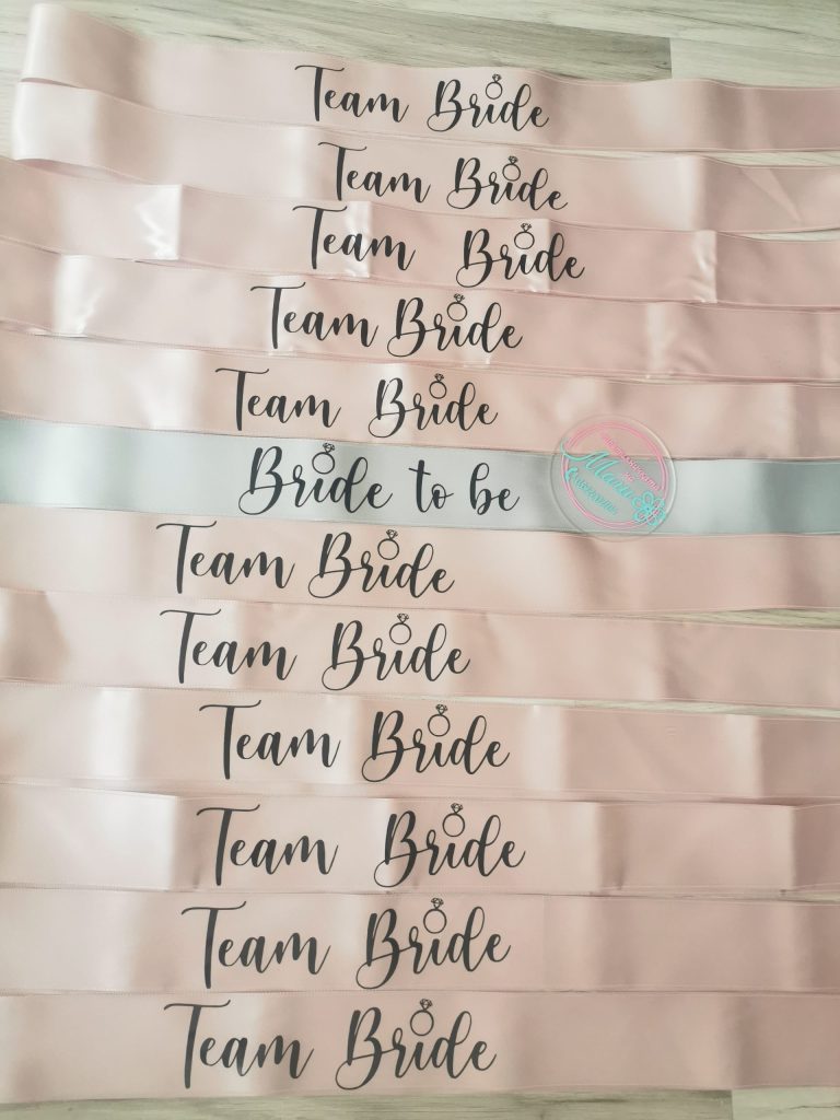 Онлайн магазин за изработка на покани за моминско парти