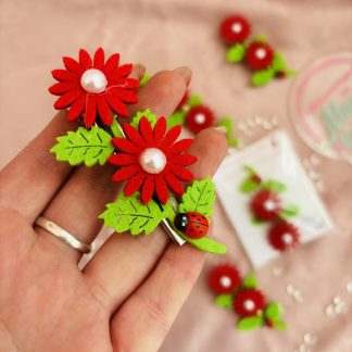 Мартеничка фибичка цветя